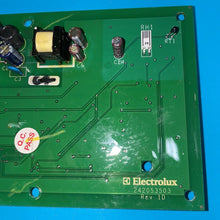 Load image into Gallery viewer, Genuine OEM Frigidaire Main Control Board 242053503 |KM1251

