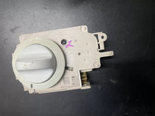 Load image into Gallery viewer, Frigidaire 134063500 M620 Washer Timer AZ12669 | BK850
