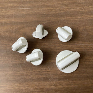 FSP white knobs 4, 8, 17, 17, 2 (5) | A 362