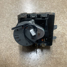 Load image into Gallery viewer, Genuine OEM GE 572D520P021 Dryer Timer |KM1266
