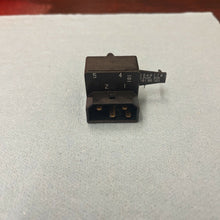 Load image into Gallery viewer, WHIRLPOOL DRYER TEMP SWITCH PT#3949179 | A 418
