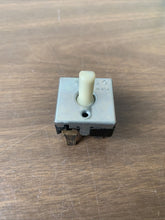 Load image into Gallery viewer, Washer Temperature Switch General Electric C131227800 |GG380
