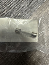 Load image into Gallery viewer, BRAND NEW OEM FISHER &amp; PAYKEL PUMP FUSE 479598 |NT1458
