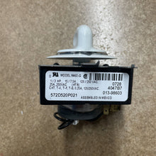 Load image into Gallery viewer, Genuine OEM GE 572D520P021 Dryer Timer |KM678
